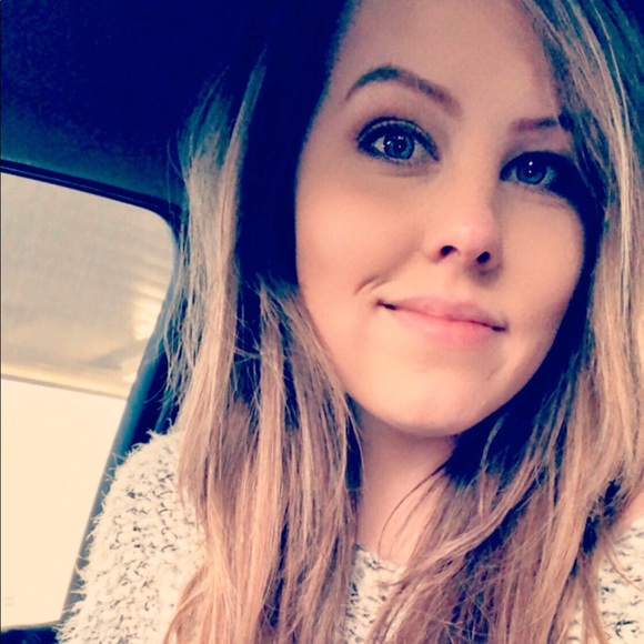 Meet the Posher Other - Meet your Posher, Brooke